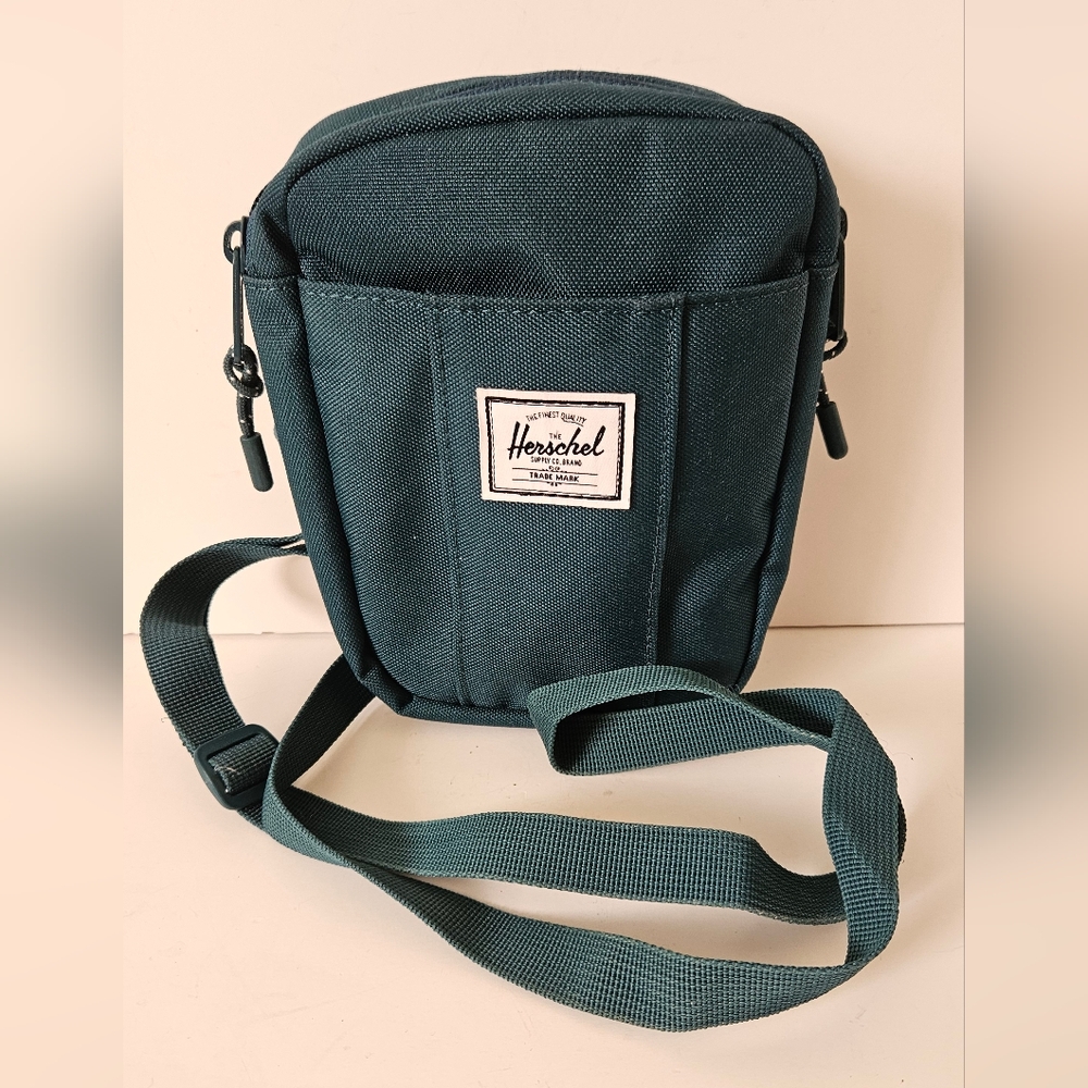 Herschel Supply Co. Cruz Mini Messenger Bag